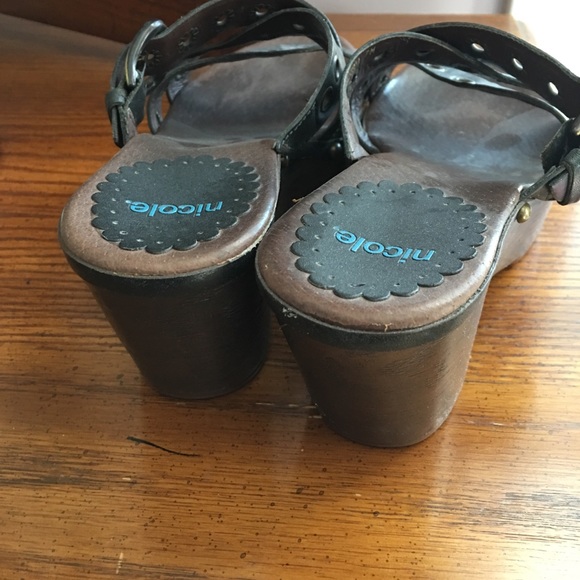 Nicole Black Wedge Sandals 7M - Picture 4 of 5